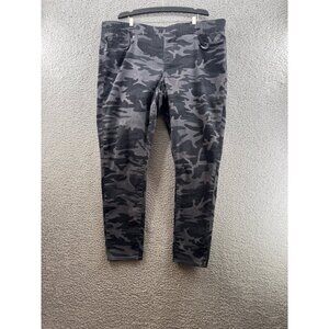 Levi's Black Camo Women's Jeggings